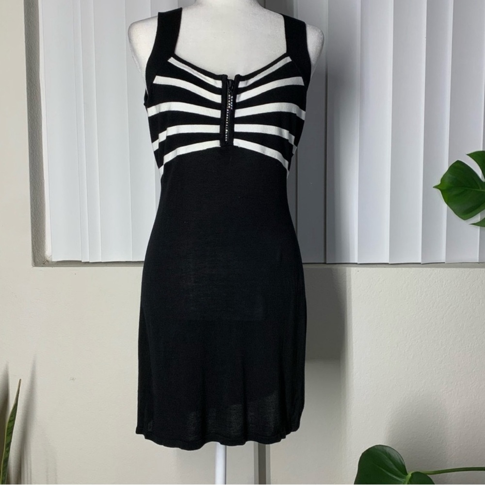 Black and White Stripe Apron type Neckline with Zipper feature in front